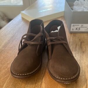 Crewcuts boys chukka boots size K5